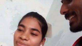 Perawat Mallu Digoda Staf Kebersihan Di Kamar Mandi
