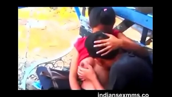 Desi Cewek Montok, Payudara Ranum Diisap
