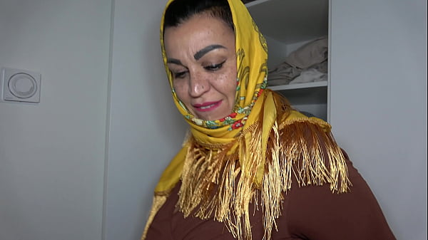 Arab Hijabi Stepmom With A Huge Juicy Ass – سكس عربي