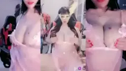 Mentor Ezzha Toge Menggoda Dengan Lingerie Transparan Yang Menggairahkan
