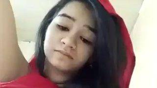 Pemerkosaan Jari Di Strip Paki Yang Menggoda
