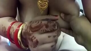 Video Panas Istri Seksi Malam Pertama Pengantin India