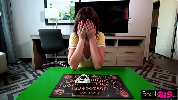 Bratty Sis – Ngewe Abang Tiri Biar Tetap Hidup