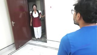 Gadis Benggala Polos Digituh Paksa Oleh Pria Asing – Kisah Mesum Hindi