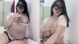 Beb Kenzie Nunjukin Toket Brutal, Bikin Liur Netes.