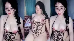 Ngentot Sama Kucing Hidung Mancung, Enak Banget Rasanya