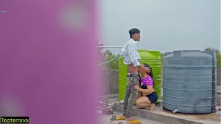 Babes Lagi Hot Di Atas Atap! Jangan Keluarin Di Dalem, Sayang.