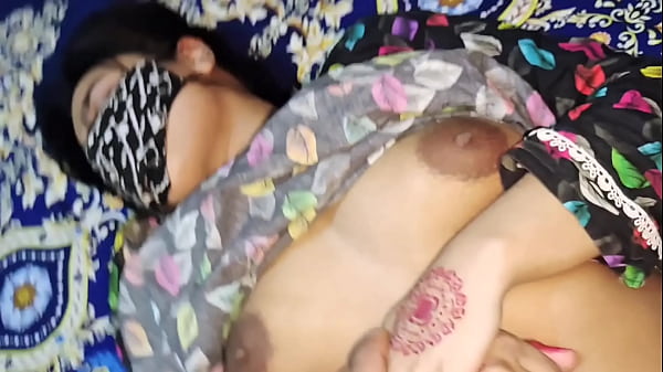 Ibu Tiriku Ngajarin Aku Soal Seks, Ngomong Kotor Pake Bahasa Hindi, Erangan Liar, Ngewe Brutal.