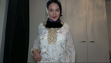 Pov – Ngewein Adik Tiri Muslimah Pakai Hijab, Romantis Tapi Mesum Banget