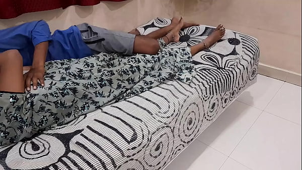 Isteri India Bergairah Dicocol Habis Sama Suami Kurus Hindu – Full Hindi
