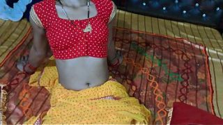 Desi Istri India Ngewe Keras Sambil Ngen**t Kontol