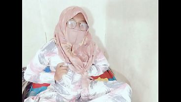 Tante Seksi Indonesia Viral Colmek Pake Botol, Bikin Ngilu Ngilu Nikmat.