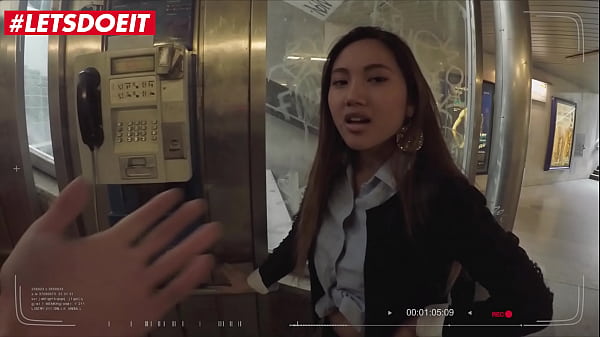 Ngentot Bareng May Thai & Charlie Dean – Cewek Asia Abg Turis Diobok-obok Kontol Gede Di Luar Negeri, Pov Panas Banget
