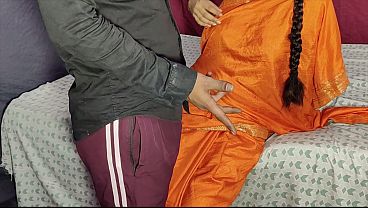 Dever Ne Desi Bhabhi Ki Chut Ki Pyaas Bujhai, Chod Chod Ke Kiya Sukhai.
