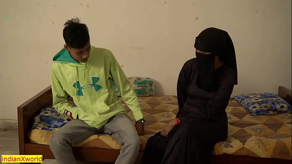 Cewek Jilbab India Mesum Sama Temen Suami! Ngentotin Bini Gue