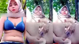 Hijabers Manis Colmek Anal Di Kebun Bikin Makin Basah.