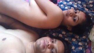 Malam Pertama Meghana Penuh Desahan Liar Dan Bibir Basah Di Ranjang Pengantin.