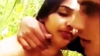 Video Mesum Petani Desa, Pasangan India Lagi Ngewe Di Kebun