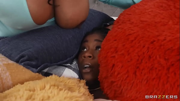 Download Bokep Cewek Bantal Ngehe, Suka Threesome Hot Abis Dari Brazzers, Full Video Siap Tonton Di Https://zzfull.com/haz