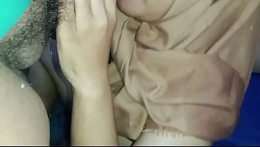 Istri Teman Minta Digenjot, Jago Jilmek Siap Mainin Lubang Basah