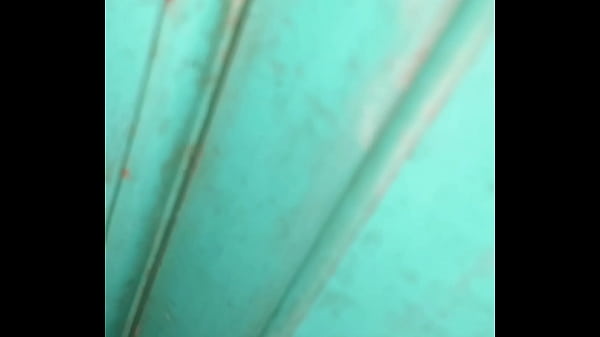 Ngeliatin Bini Tetangga Kost Yang Sengaja Buka Pintu Pas Suami Pergi, Malah Diajak Mainin Kontol.