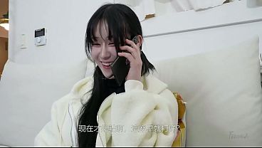 Korea – Cewek Kesepian Yang Jebak Tukang Servis Di Antara Pahanya Yang Menggoda