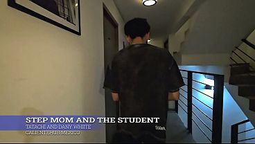 Ibu Tiri Lagi Ngocok Muridnya Yang Masih Panas.