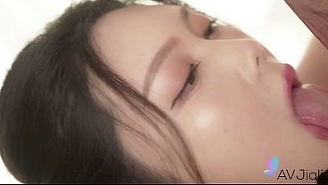 Cewek China Seksi Ban Ban Digenjot Keras Sampe Meringis.