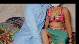 Desi Istri Malam Natal, Sasur Kasi Baby Doll Dress, Lalu Digaruk Habis-habisan, Ngencingin, Ngewe Keras Dan Oral Sex Cerita Panas.