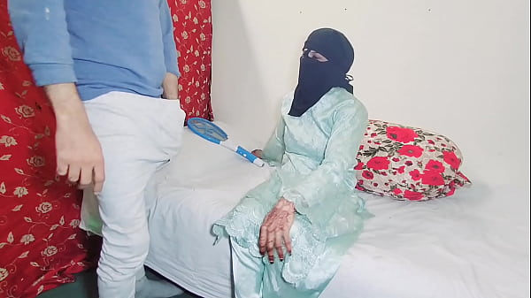Goyangin Pantat Gede Gebetan India Sambil Kontol Gede Dimasukin Ke Lubang Belakang, Ngomong Kotor Pake Bahasa Hindi.