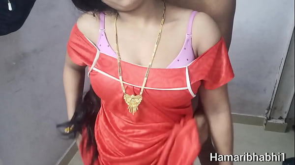Bhabi Lagi Ngomongin Kontol Sama Adik Ipar, Crot Di Dalem Mulut. Video Hot Desi India.