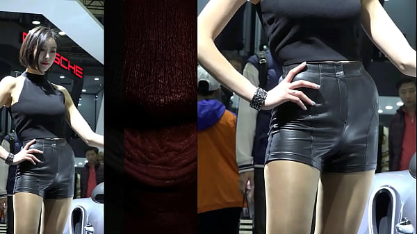 Tari Cewek China Pakai Hotpants Kulit, Bikin Makin Panas Dan Nakal