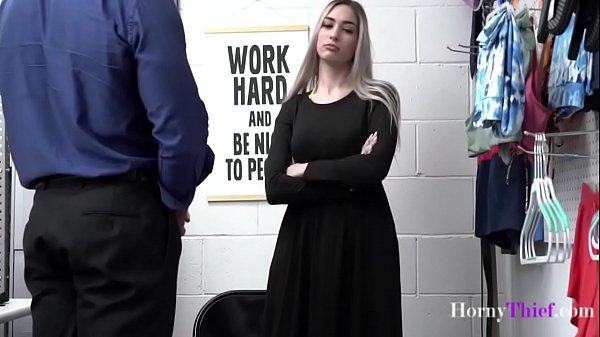 Remaja Hijab Nakal Ngentot Polisi Biar Bebas Dari Penjara – Delilah Day | Hornythief