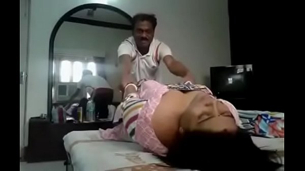 Bohay India Bikin Ngaceng, Nungging-ngangguk Bikin Makin Liar.