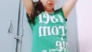 Chandigarh Aunty – Selfie Bugil, Video Panas Dijamin Bikin Ngilu