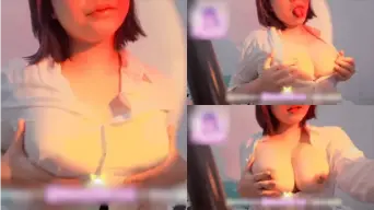 Kak Bulan Cantik Imut, Tapi Toketnya Brutal Bikin Ngiler.