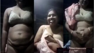 Malu-malu Tapi Lepas Baju, Pasang Video Call Sambil Pamer Payudara Gede.