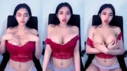 Toket Uting Kak Lunna Bikin Ngilu, Pingin Ngemut