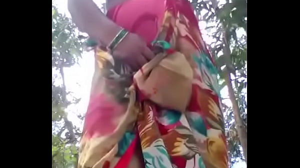 Desi Roshni Bhabhi Pamer Barang Panas Bikin Ngiler