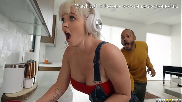 Nonton Cewek Gue Colok Lubang Belakang!! – Kay Carter, Delilah Day / Brazzers / Tonton Full Di Www.brazzers.promo/ana