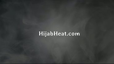 Gadis Arab Ketat Digebuki Bareng-bareng Di Kantor